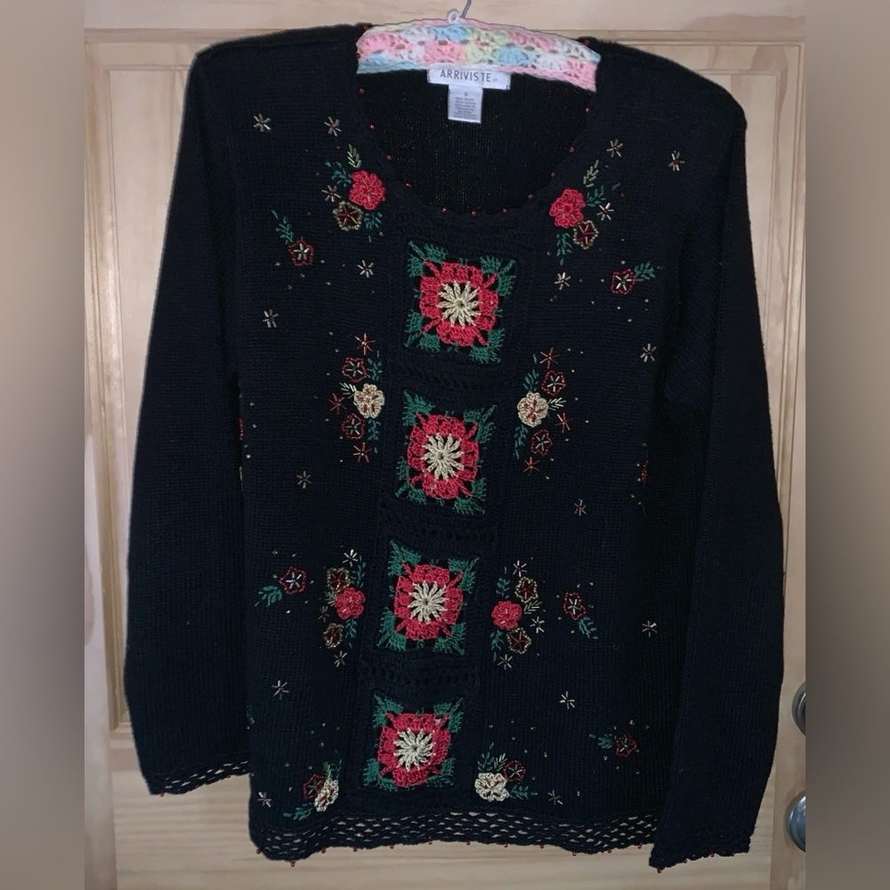 Arriviste Poinsettia Winter Bloom Floral Embroidered Black Beaded Sweater Size 8